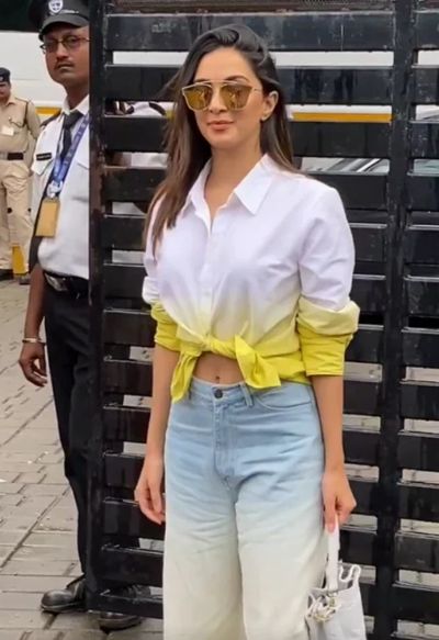 Kiara Advani in ombre denim jeans